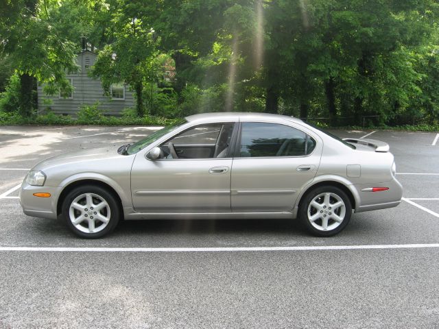 Nissan Maxima 2002 photo 2