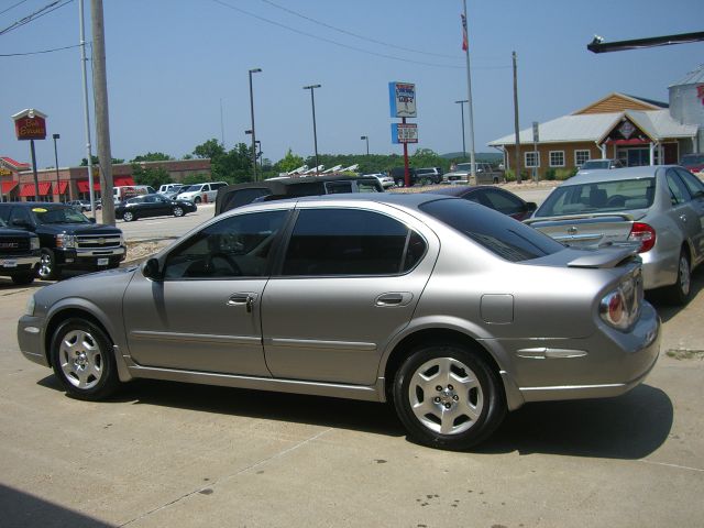 Nissan Maxima 2002 photo 2