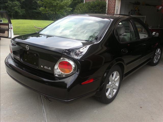 Nissan Maxima 2002 photo 2