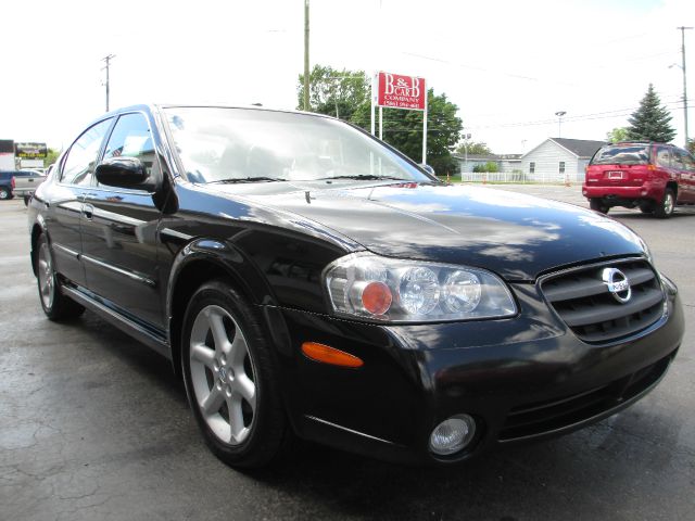 Nissan Maxima SE Sedan