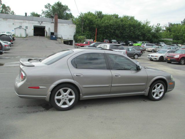 Nissan Maxima 2002 photo 2