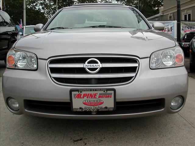 Nissan Maxima 2002 photo 1