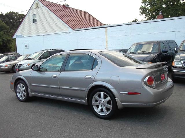 Nissan Maxima 2002 photo 1