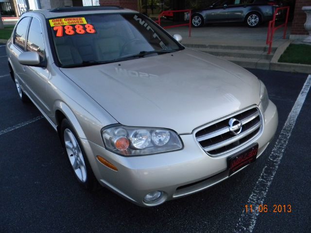 Nissan Maxima 2002 photo 2