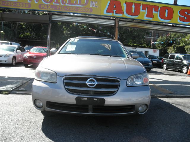 Nissan Maxima 2002 photo 2