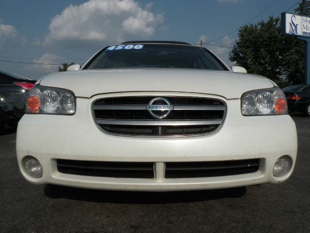 Nissan Maxima 2002 photo 1