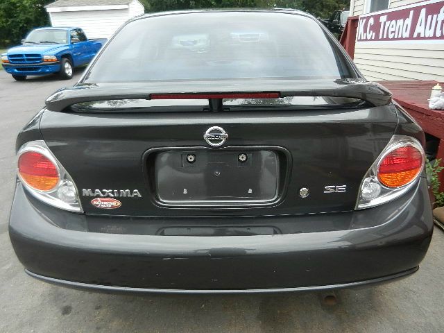 Nissan Maxima 2002 photo 1