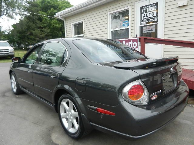 Nissan Maxima 2002 photo 2