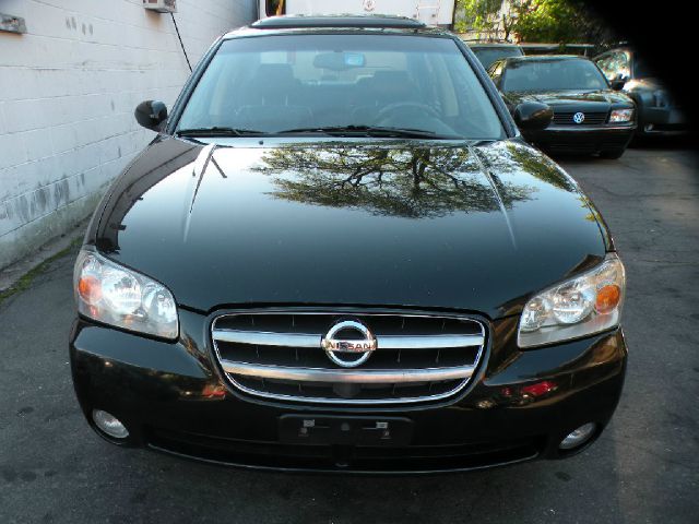 Nissan Maxima 2002 photo 2