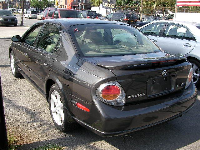 Nissan Maxima 2002 photo 2