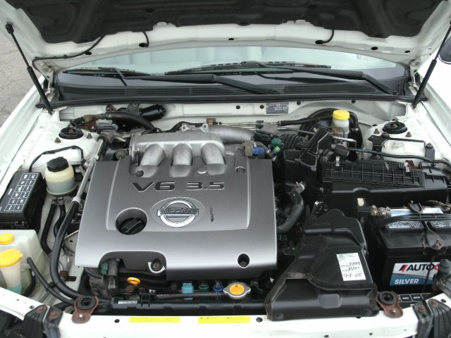 Nissan Maxima 2002 photo 2