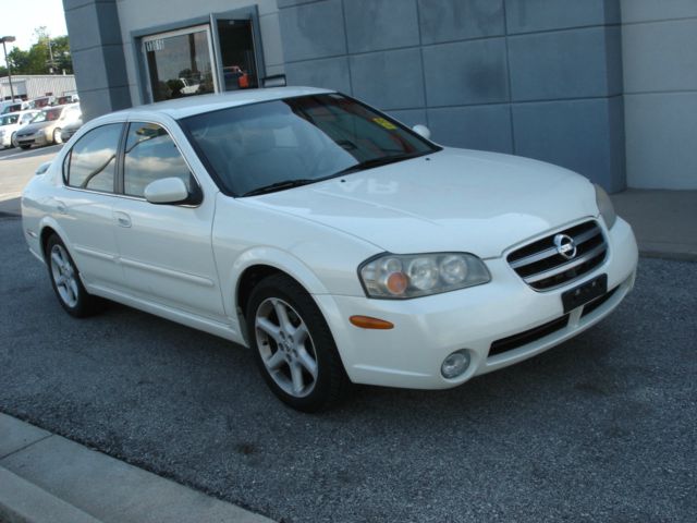 Nissan Maxima 2002 photo 1