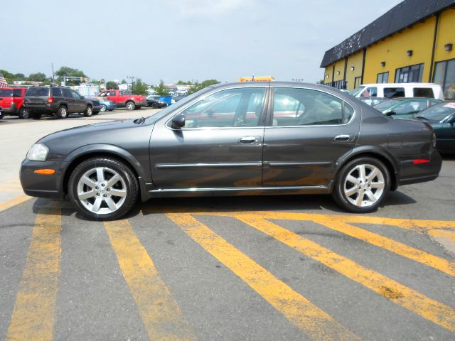 Nissan Maxima 3.0 Quattro Sedan