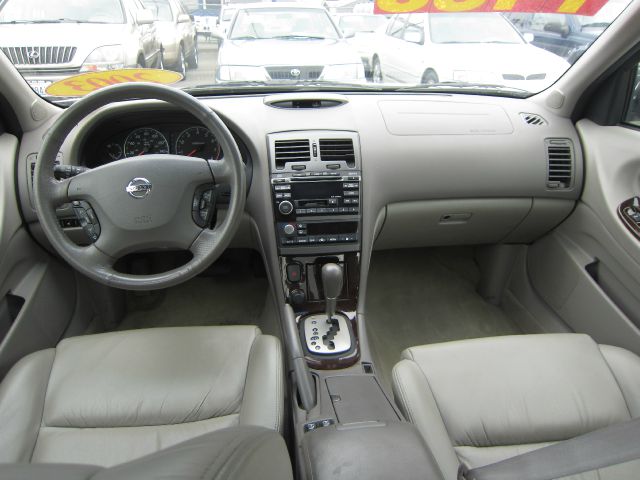 Nissan Maxima 2003 photo 1