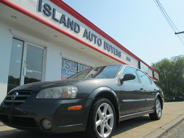 Nissan Maxima SE Sedan