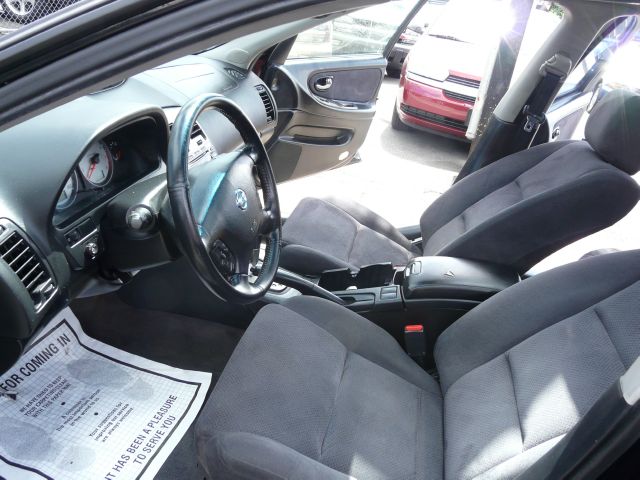 Nissan Maxima 2003 photo 8