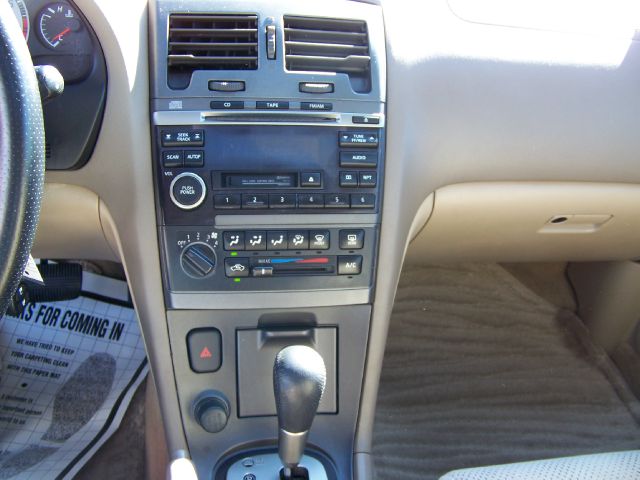 Nissan Maxima 2003 photo 17