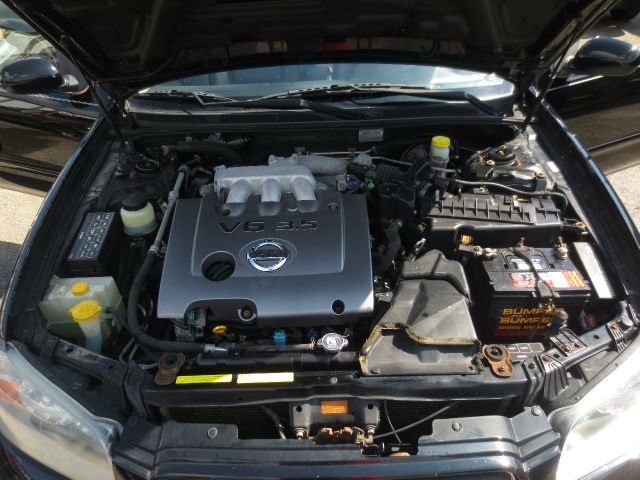 Nissan Maxima 2003 photo 1