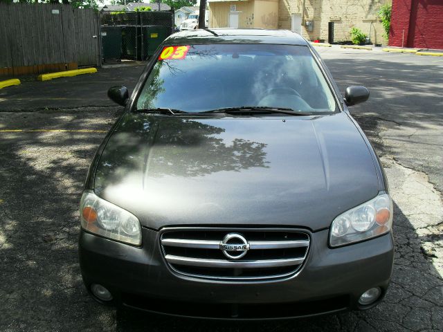 Nissan Maxima SE Sedan