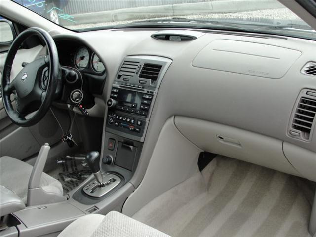 Nissan Maxima 2003 photo 1