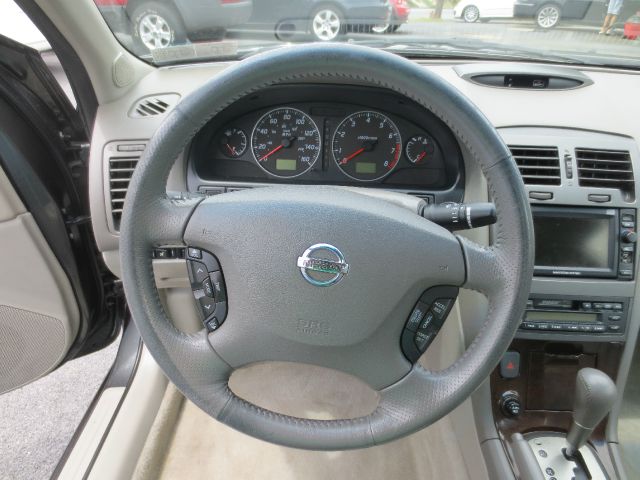 Nissan Maxima 2003 photo 11