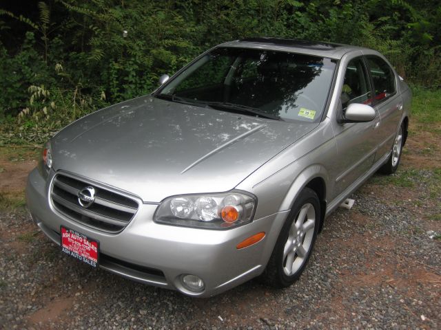 Nissan Maxima 2003 photo 1