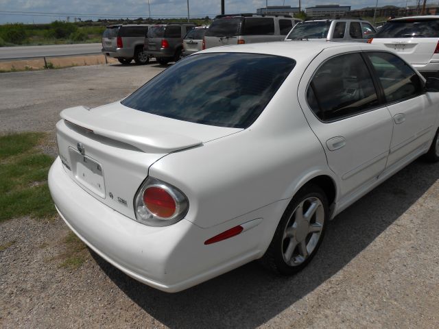 Nissan Maxima SE Sedan