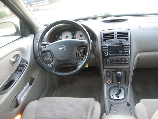 Nissan Maxima 2003 photo 1