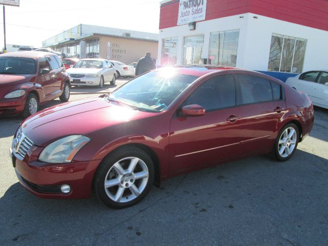 Nissan Maxima 2004 photo 2