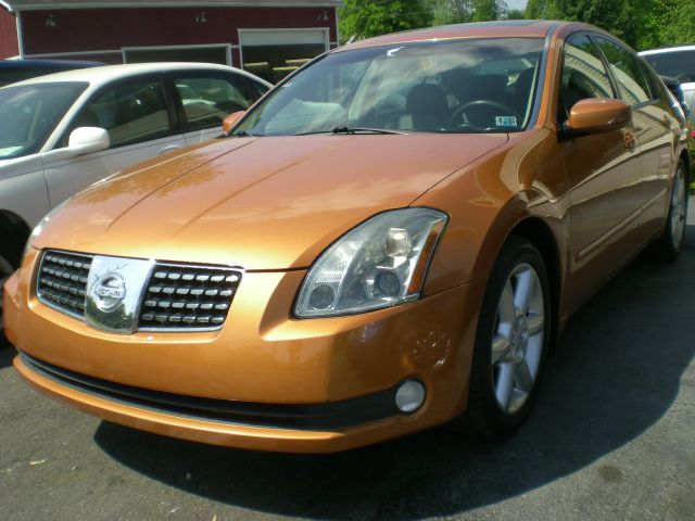 Nissan Maxima 2004 photo 1