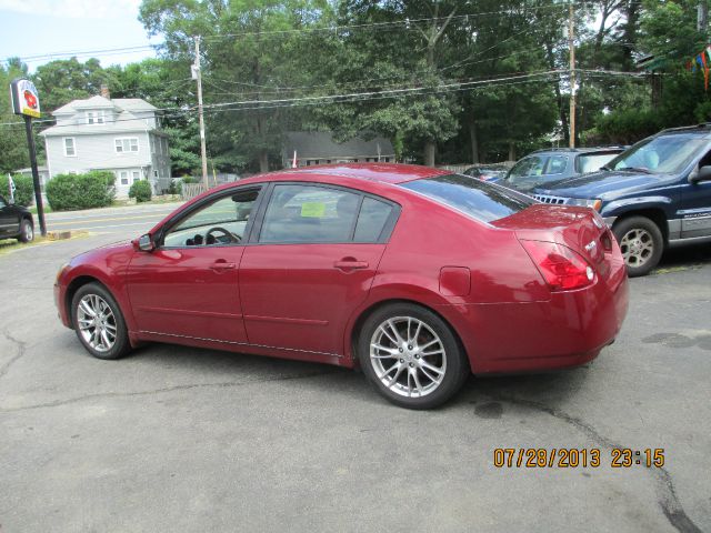 Nissan Maxima 2004 photo 1