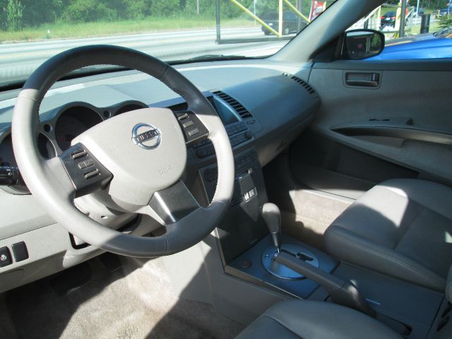 Nissan Maxima 2004 photo 1