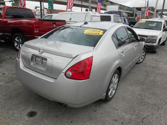 Nissan Maxima 2004 photo 1