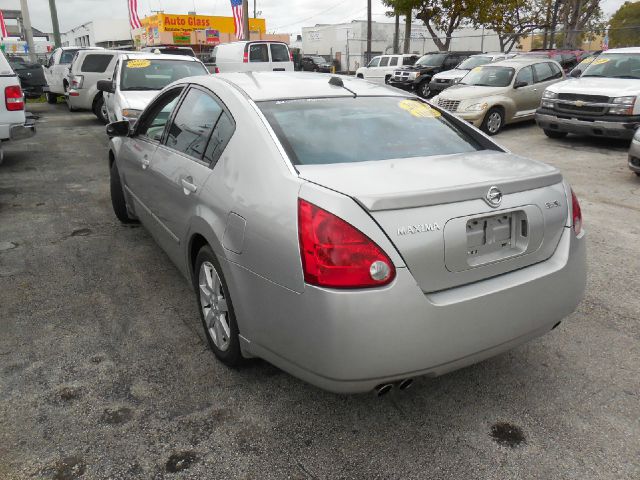 Nissan Maxima 2004 photo 2