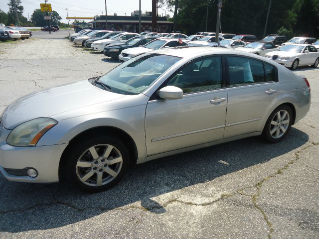 Nissan Maxima 2004 photo 2