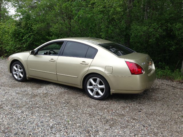 Nissan Maxima 2004 photo 2