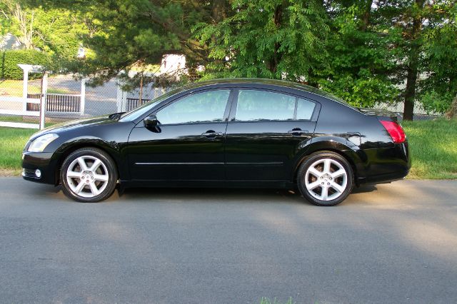 Nissan Maxima 2004 photo 16