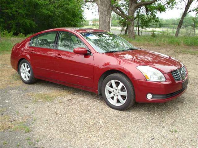 Nissan Maxima 2004 photo 1