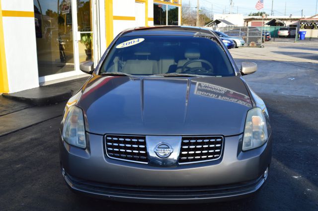 Nissan Maxima 2004 photo 1