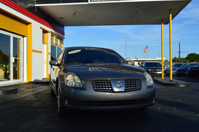 Nissan Maxima 2004 photo 2