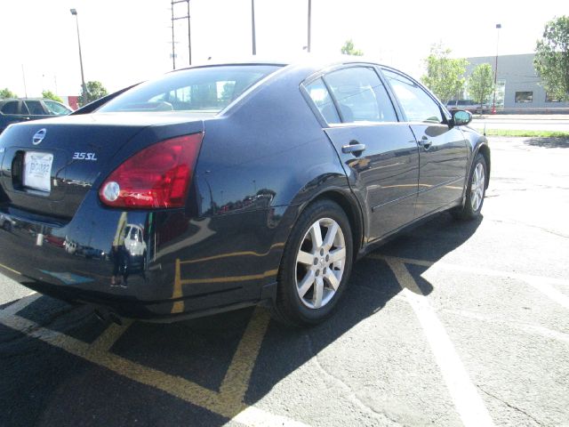 Nissan Maxima 2004 photo 2