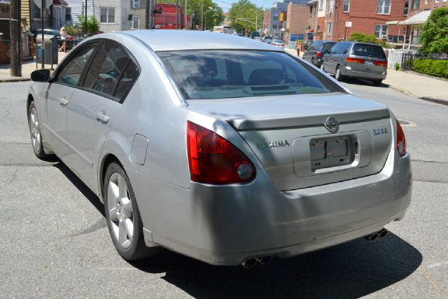 Nissan Maxima 2004 photo 1