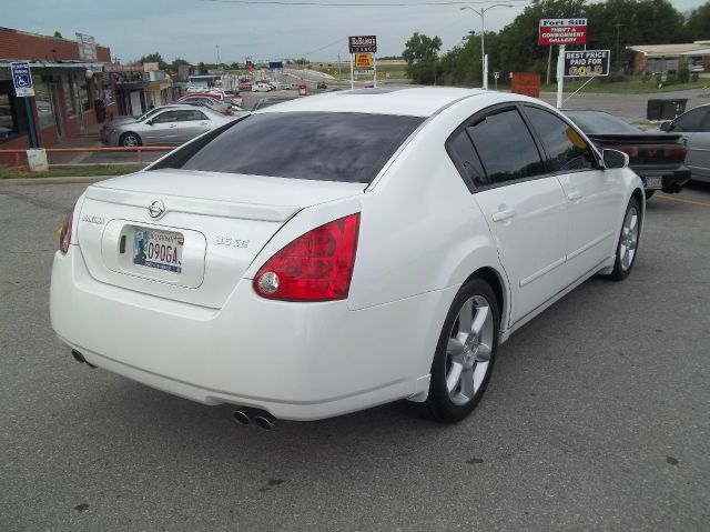 Nissan Maxima 2004 photo 1