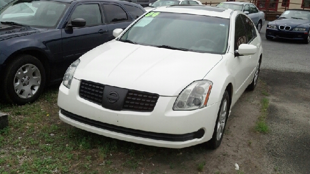 Nissan Maxima 2004 photo 2