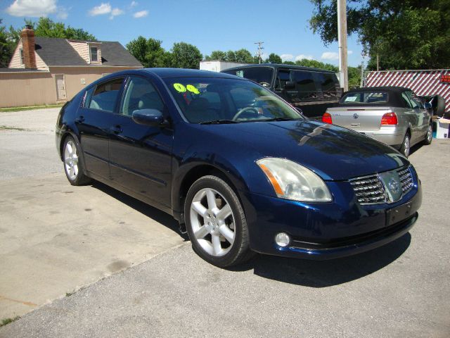 Nissan Maxima 2004 photo 2