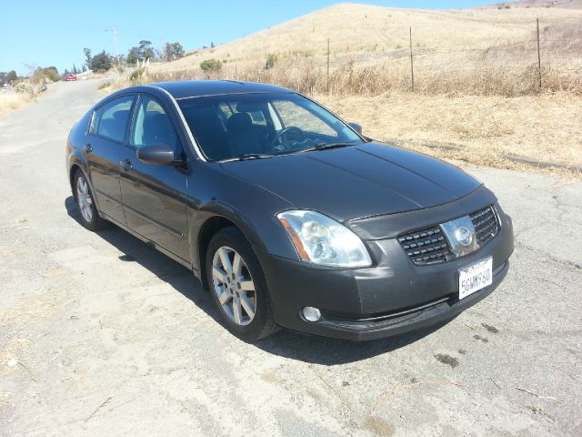 Nissan Maxima 2004 photo 2