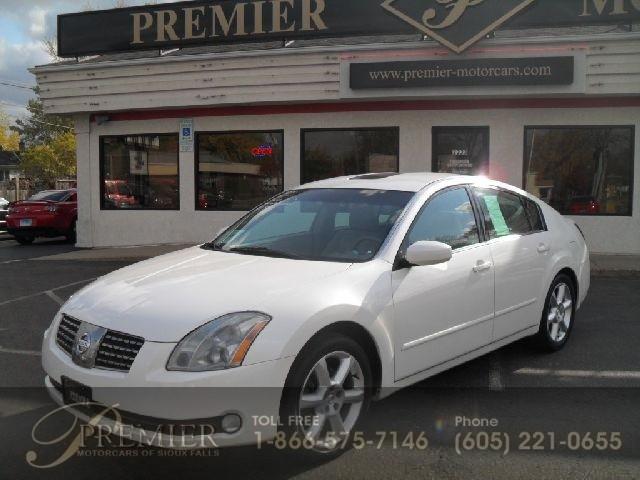 Nissan Maxima 2004 photo 0