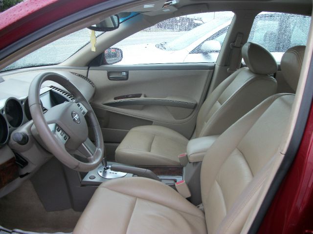 Nissan Maxima 2004 photo 1