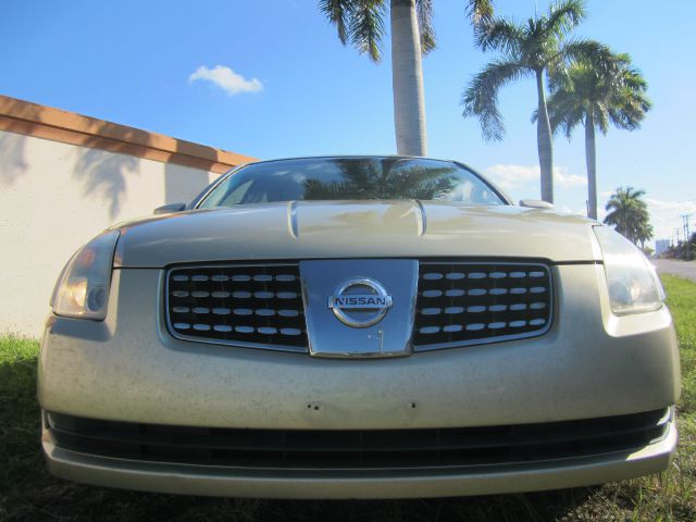 Nissan Maxima 2004 photo 2