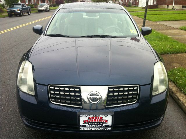 Nissan Maxima 2004 photo 1